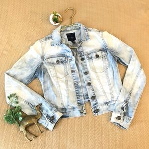 Jessica Simpson White Wash Denim Crop Jacket